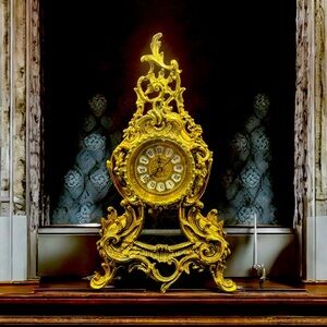 Vintage 1970s Gold-Plated Solid Brass Table ClockElegant & Functional Showpiece.